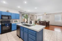 3000Sqft House 8Beds/3Bath Pool/Jacuzzi/Bbqj Hotels near Rampart Commons