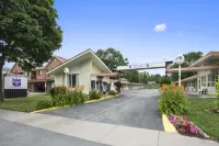 Knights Inn Burlington, on