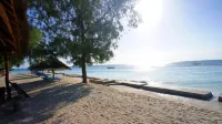 Smiles Beach Hotel - Beach