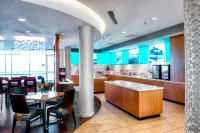 SpringHill Suites Bellingham - breakfast