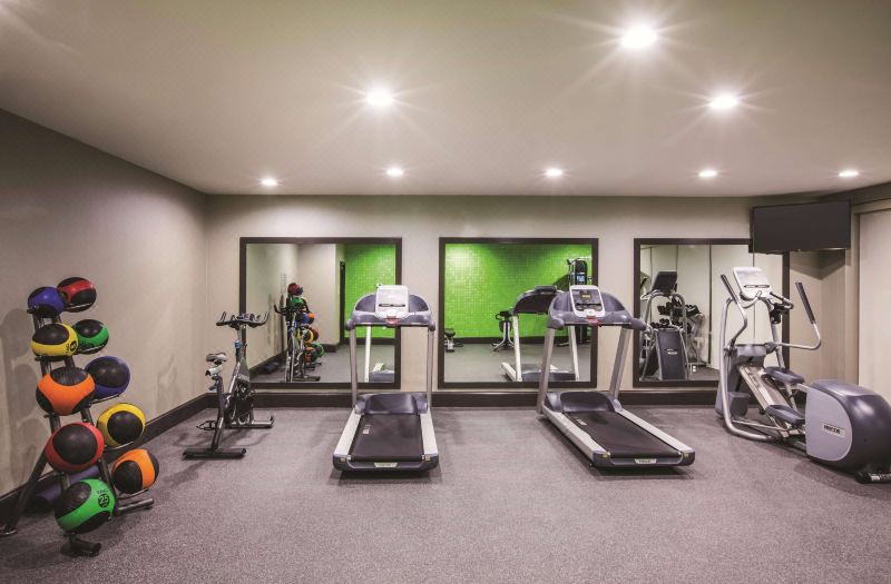 La Quinta Inn & Suites by Wyndham Baton Rouge - Port Allen photo 2