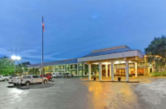 เบย์มอนท์ บายวินด์แฮม เมอร์ฟรีส์โบโร