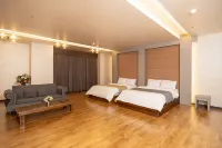 Cosmos Hotel Hotels in Donghae-si