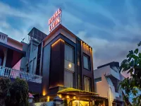 Royal Livin Hotels near Durga Temple