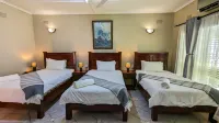 Zambezi Family Lodge - Rhino Room - Bathtub
