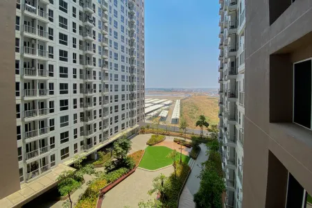 Restful Studio at Tokyo Riverside PIK 2 Apartment By Travelio