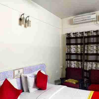 Hotel Raj Mahal Rooms
