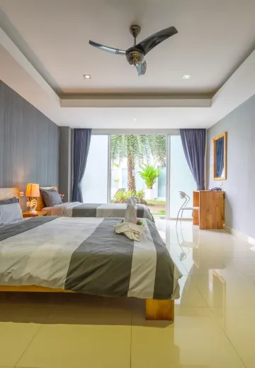 ห้องพรีเมี่ยมทริปเปิล วิวสระว่ายน้ำ