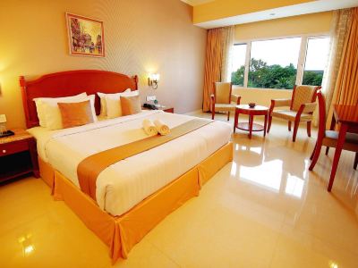 Camelot Hotel