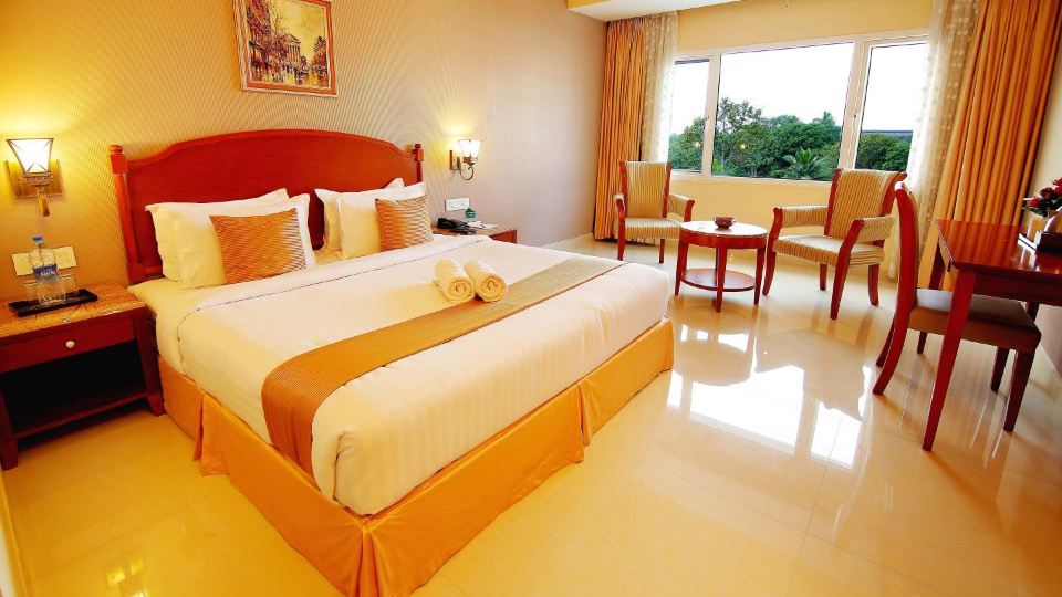 Camelot Hotel