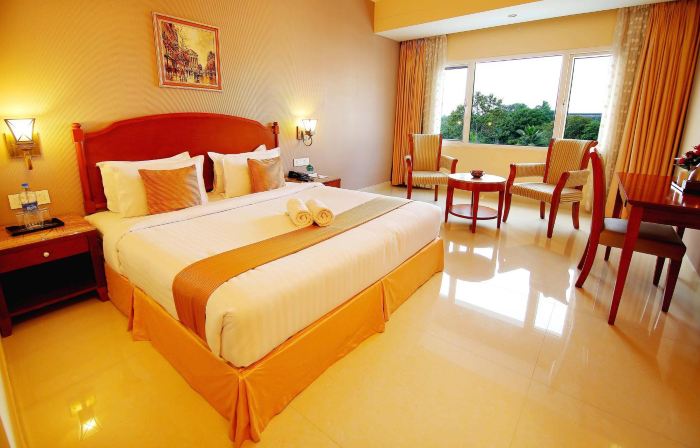 Camelot Hotel