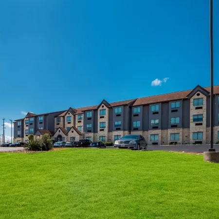 SureStay Hotel by Best Western San Antonio West SeaWorld Отели рядом с достопримечательностью «Аквапарк Акватика в Сан-Антонио»