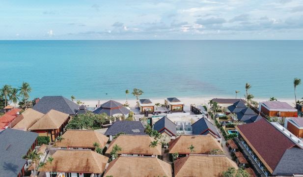 파빌리온 사무이 부티크 리조트의 인피니티 풀 전경