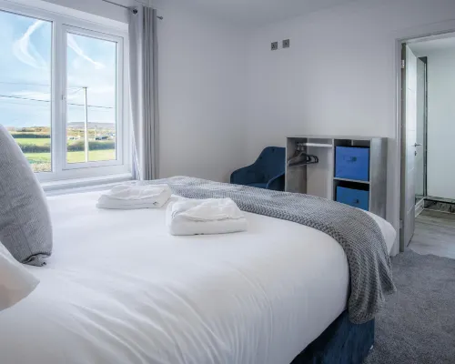 Vista Suite - 3 Bed Apartment - Ocean Breeze Hotels in Port Eynon