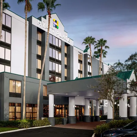 Hyatt Place Tampa Busch Gardens Отели рядом с достопримечательностью «Зоопарк Лоури»