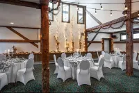 Christmas Farm Inn and Spa - Bãi đậu xe