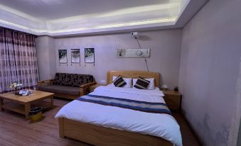 Xiaoshiguang Projection Homestay (Shangye Road)
