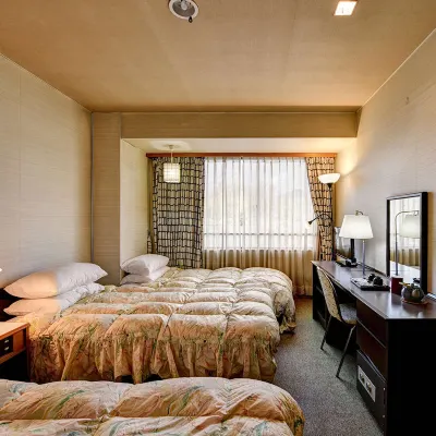 Jinyoro Hotels near Kanon-ji Temple