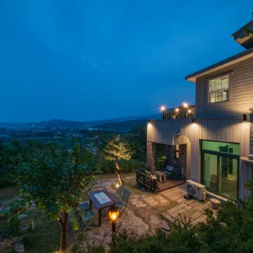 Yangyang Little Forest Pension (Breakfast, Spa)