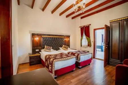 Mediterra Art Hotel Antalya Отели рядом с достопримечательностью «Музей игрушек Анталии»