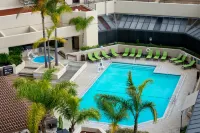 DoubleTree by Hilton San Jose - Pools