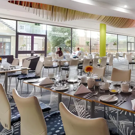 Holiday Inn SITTINGBOURNE by IHG