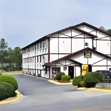 Super 8 by Wyndham Warner Robins