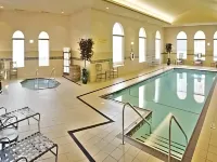 Residence Inn Kansas City Airport - プール