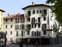 Hotel Centrale Hôtels à : Roncobello