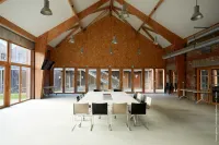 La Ferme des Ailleurs Hotels in Arleux