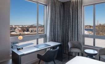 AC Hotel Portsmouth Downtown/Waterfront
