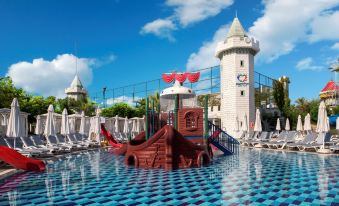 Delphin Imperial Lara