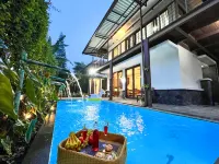 Villa Amethyst Lembang 3Br J-8 with private Hot Pool