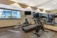 Best Western Plus Wine Country Inn  Suites - نادي رياضي