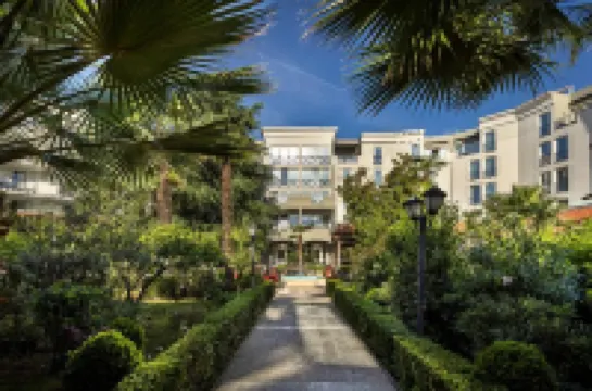 Rogner Hotel Tirana Hotels in 