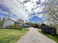 Skyline Cabins Hotels in Victoria County