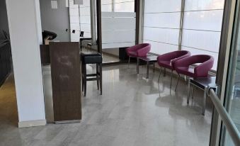 1. Hotel Ma..