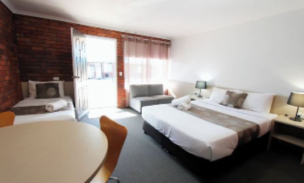 4. 블루 쉐이드 모..