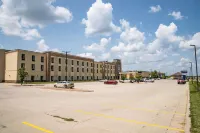 Comfort Suites University Brookings - parking