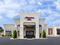 Hampton Inn Blytheville - parking