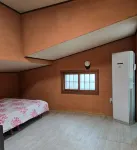 Yeongju Punggi Hwangto Pension Hoteles en Yeongju