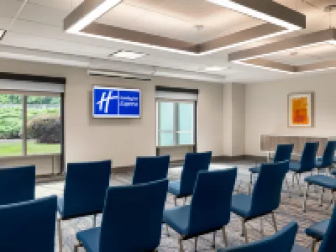 Holiday Inn Express & Suites HAGERSTOWN by IHG Hotels in Hagerstown