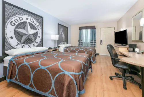Super 8 by Wyndham New Braunfels I-35