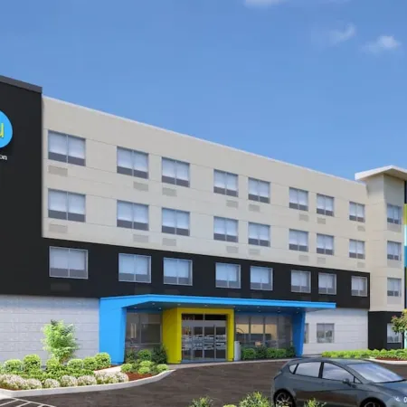Tru by Hilton Atlanta Northlake Parkway