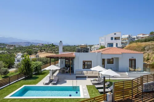 Villa Wisdom  By Be On Holidays