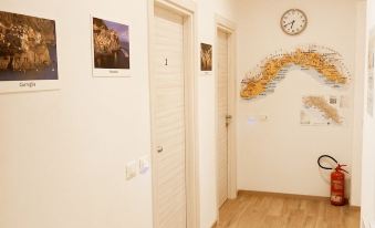 4. 알 몰로 21..