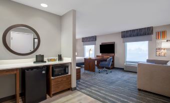 Hampton Inn & Suites Muncie