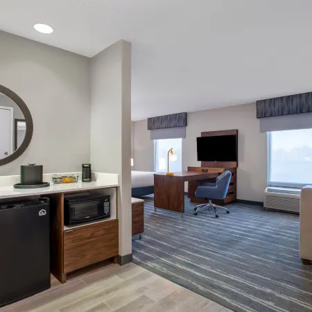 Hampton Inn & Suites Muncie