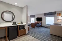 ハンプトン イン & スイーツ マンシー