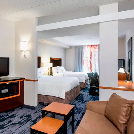 Fairfield Inn & Suites Winnipeg Отели рядом с достопримечательностью «Спортивный комплекс «Белл МТС Плэйс»»